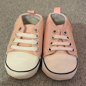 NWOT Pink sparkly baby shoes